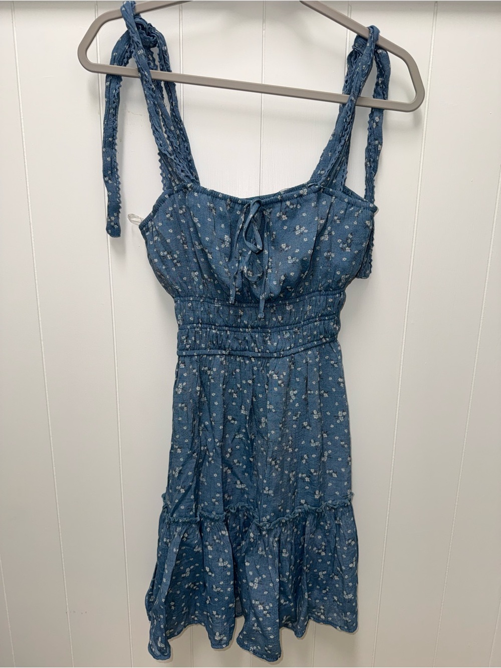 Trixxi Blue Floral Tie Strap Mini Dress Size S Smocked Waist Cottagecore
